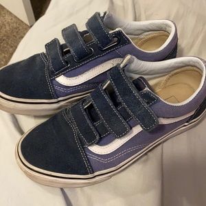 women’s size 7 velcro’s vans